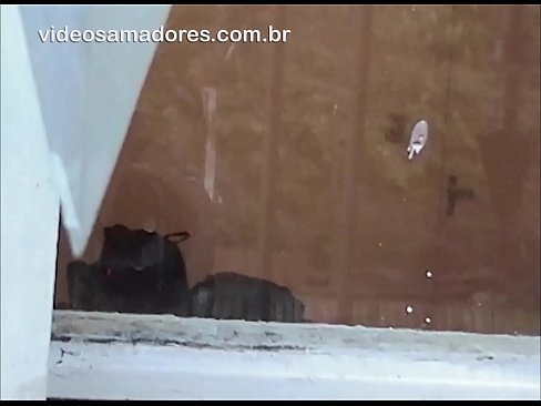 ❤️ Omu cornu chì fighjula a so fidanzata cù un altru tippu, registrendu un video di cazzo senza disturbà a coppia ❤️❌ Porno à co.pornovore.ru ﹏